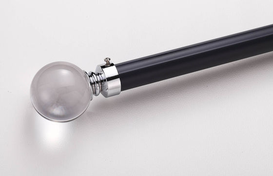 Un buon prezzo. aluminum material silent to slide curtain rod with crystal end cap In linea