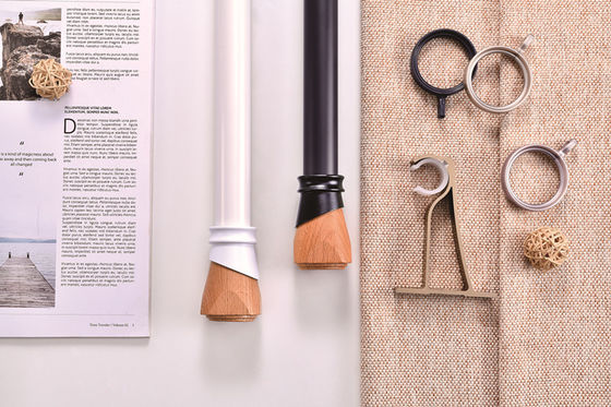 Un buon prezzo. perforated hook simple living room bedroom aluminum alloy rail pulley curtain rod In linea