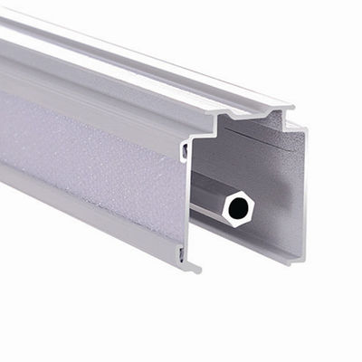 Un buon prezzo. Corredo ritrattabile impermeabile di lunghezza 4m Roman Blind Track Roman Shade In linea