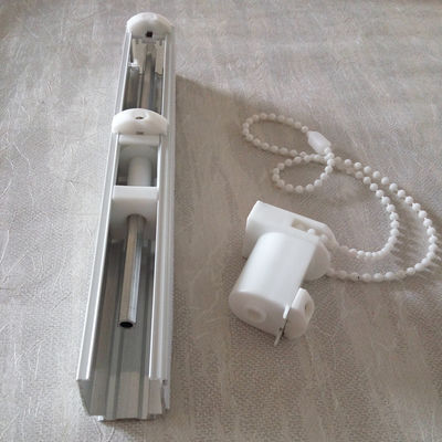 Un buon prezzo. aluminum material Lifting Roman blind kits, headrail and components In linea